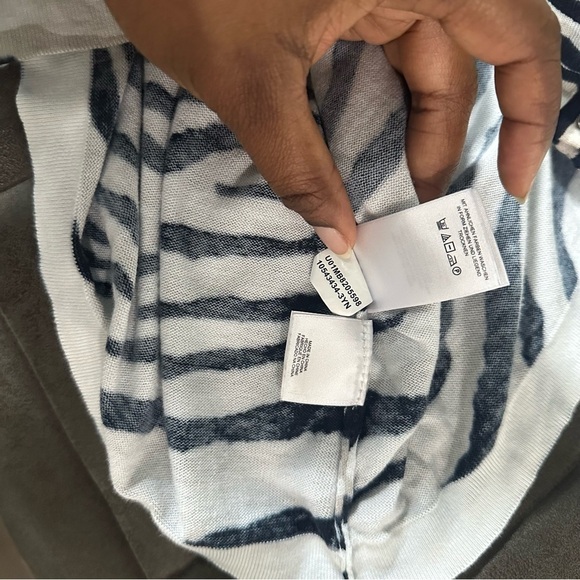 JONES NEW YORK Black White Animal Zebra Print Button Up Cardigan Size Medium - Picture 8 of 10